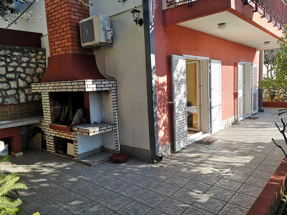 Apartment Dva Lava *